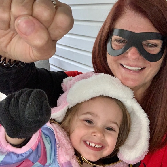 Meet your Posher, Debbie - Picture 1 of 1